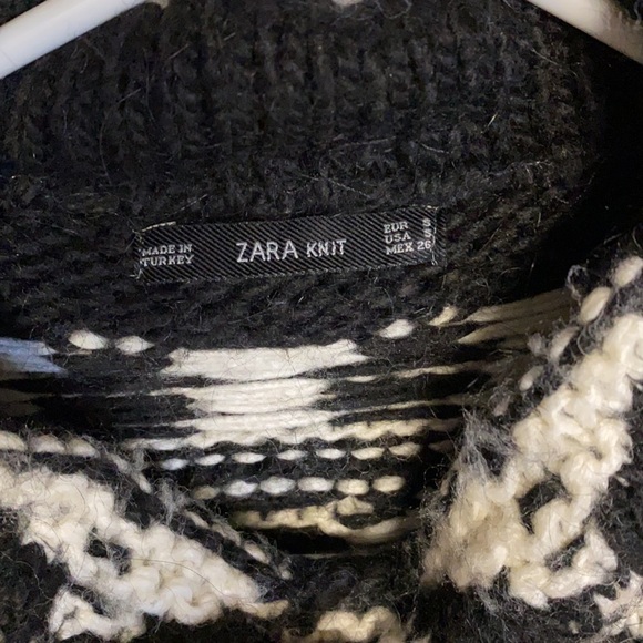 Zara size small thick sweater - Picture 2 of 3